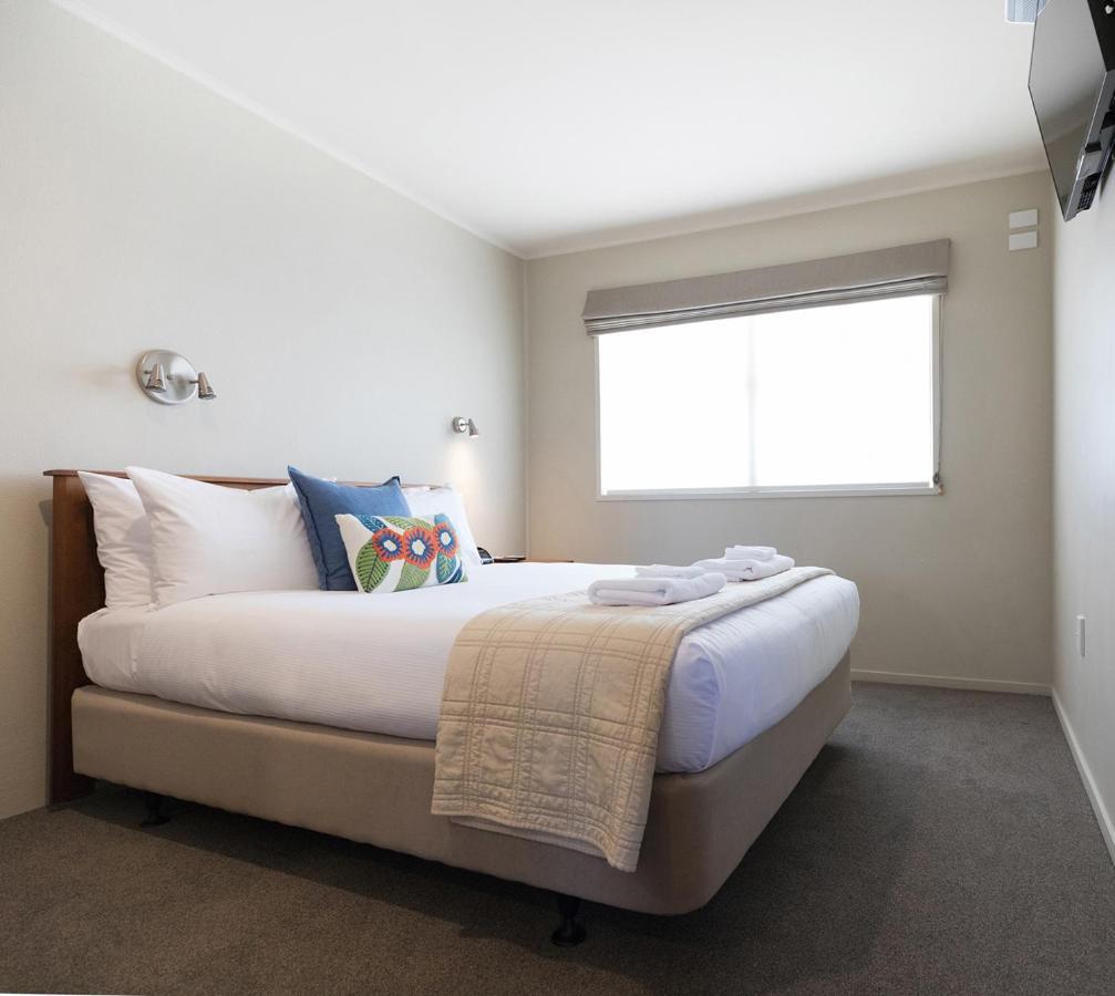 Colonial Court Motor Inn Tauranga Exterior photo